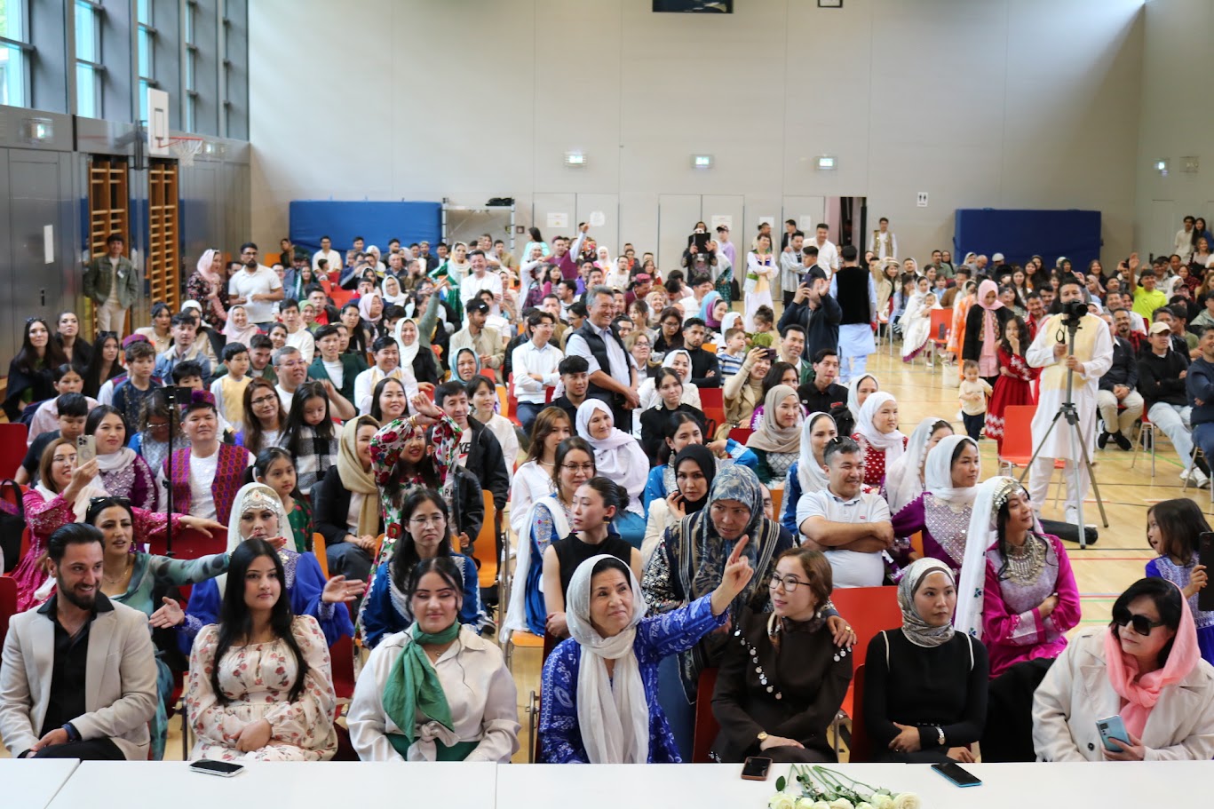 Gruppenfoto der Bamiyan-Kulturhaus-Gemeinschaft